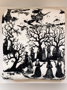 Halloween Collection Halloween Witching Hour Throw Blanket